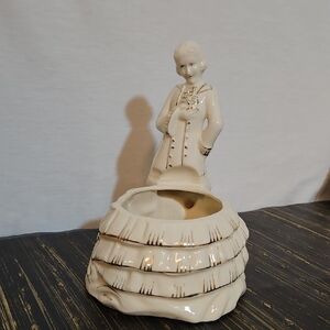Made In Japan Antique Elegant Cream Ceramic Figurine Candy Dish